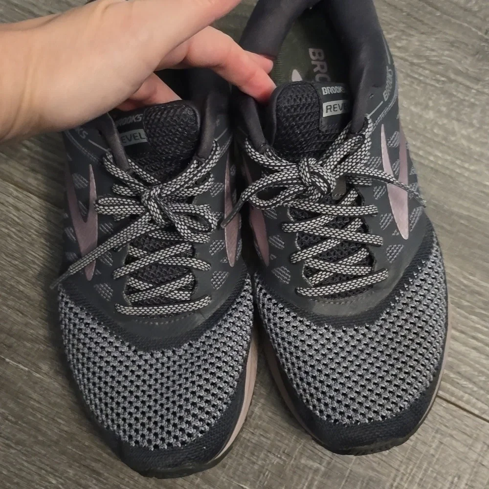Brooks Revel Women's Charcoal and Blush Athletic Shoes. - Picture 6 of 12